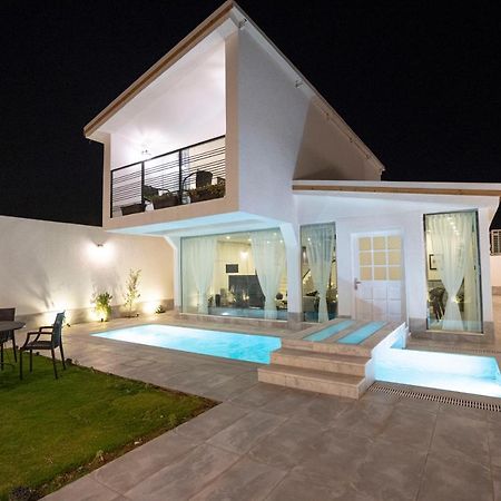 בוריידה Divon Chalets מראה חיצוני תמונה