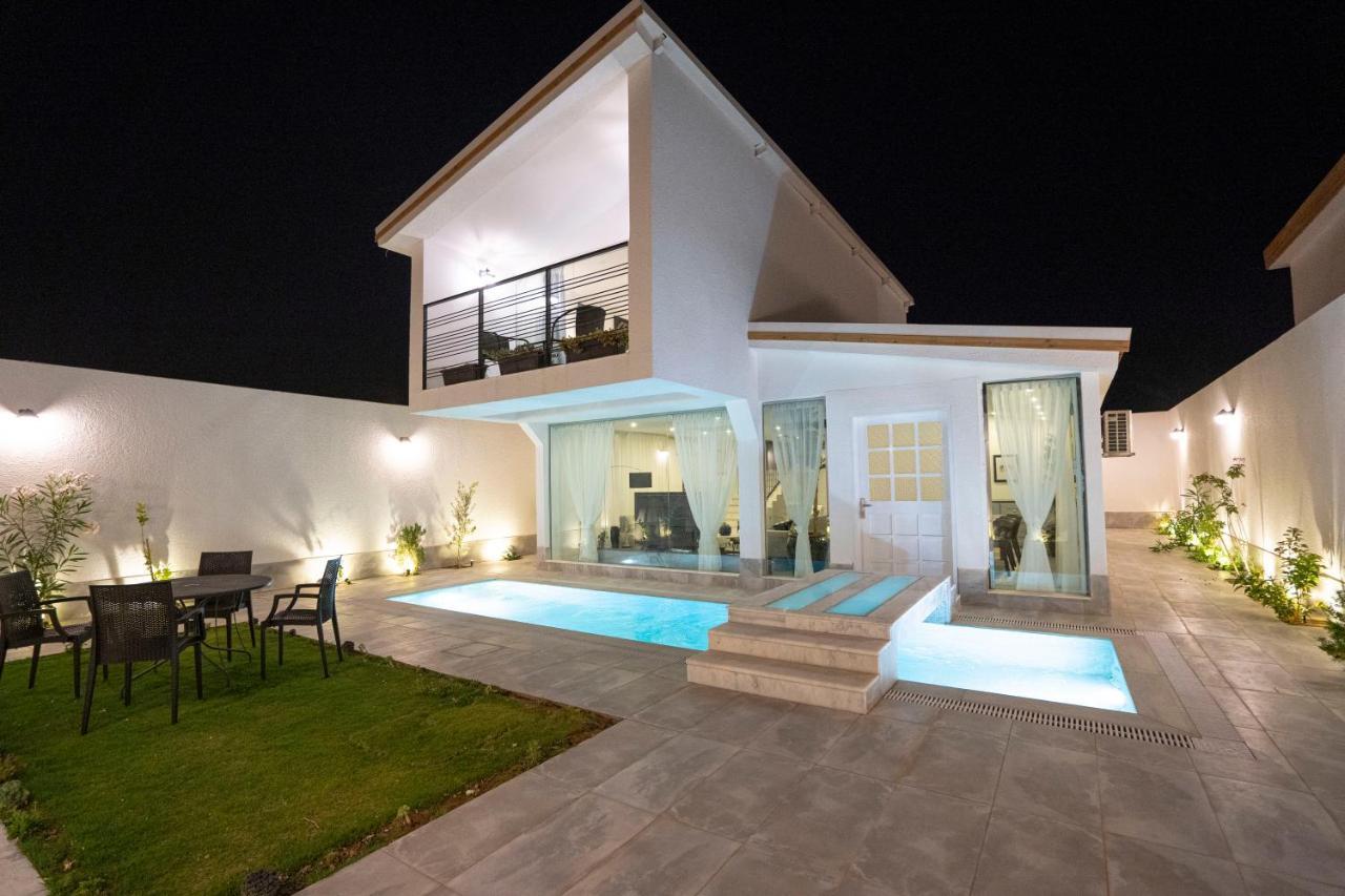 בוריידה Divon Chalets מראה חיצוני תמונה